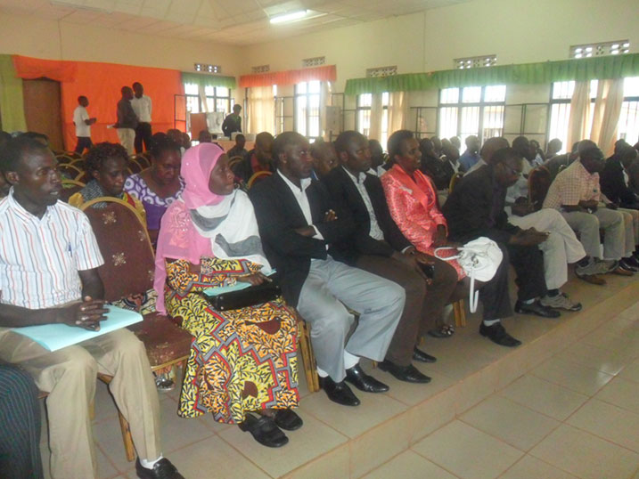 Abagize inama njyanama ngo biteguye gufasha umuyobozi batoye kurangiza inshingano ze.