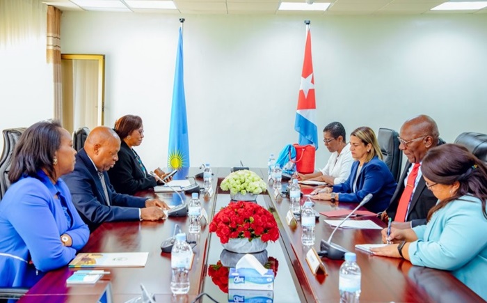 Abagize biro ya sena bakiriye visi perezida wa cuba salvador valdes mesa
