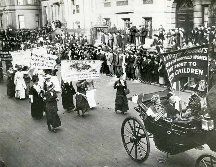New York 1915, abagore bari mu rugendo rwo guharanira uburenganzira bwabo