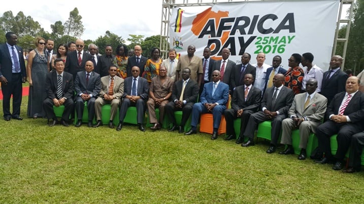 Abahagarariye ibihugu bya Afurika muri Uganda basanga nubwo uyu mugabane wigenga, ukomeje guhura n