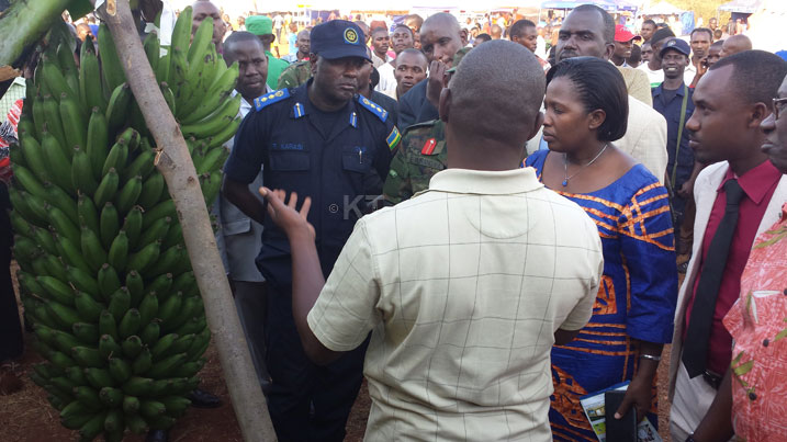 Abahinzi bemeza ko kuza mu imurikagurisha bituma bahakura ubwenge bubabashisha kugera kuri byinshi.