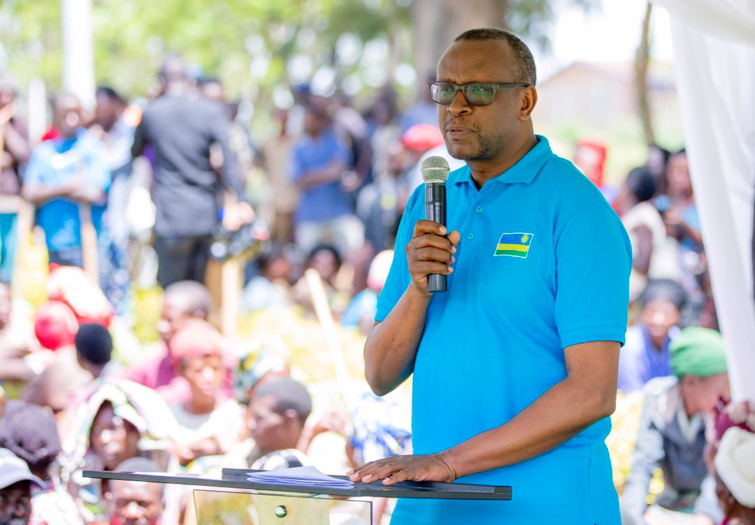 Minisitiri Bizimana aganiriza abitabiriye icyo gikorwa