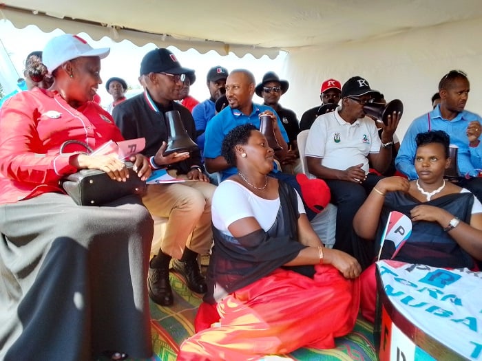 Abakandida Depite ba FPR-Inkotanyi bakirijwe amata