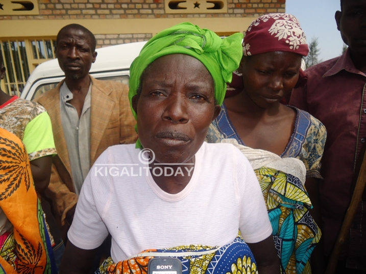 Abakecuru ba VUP bubakiwe inzu ariko bakaba batayifiyeho uburenganzira Gasaka yose.