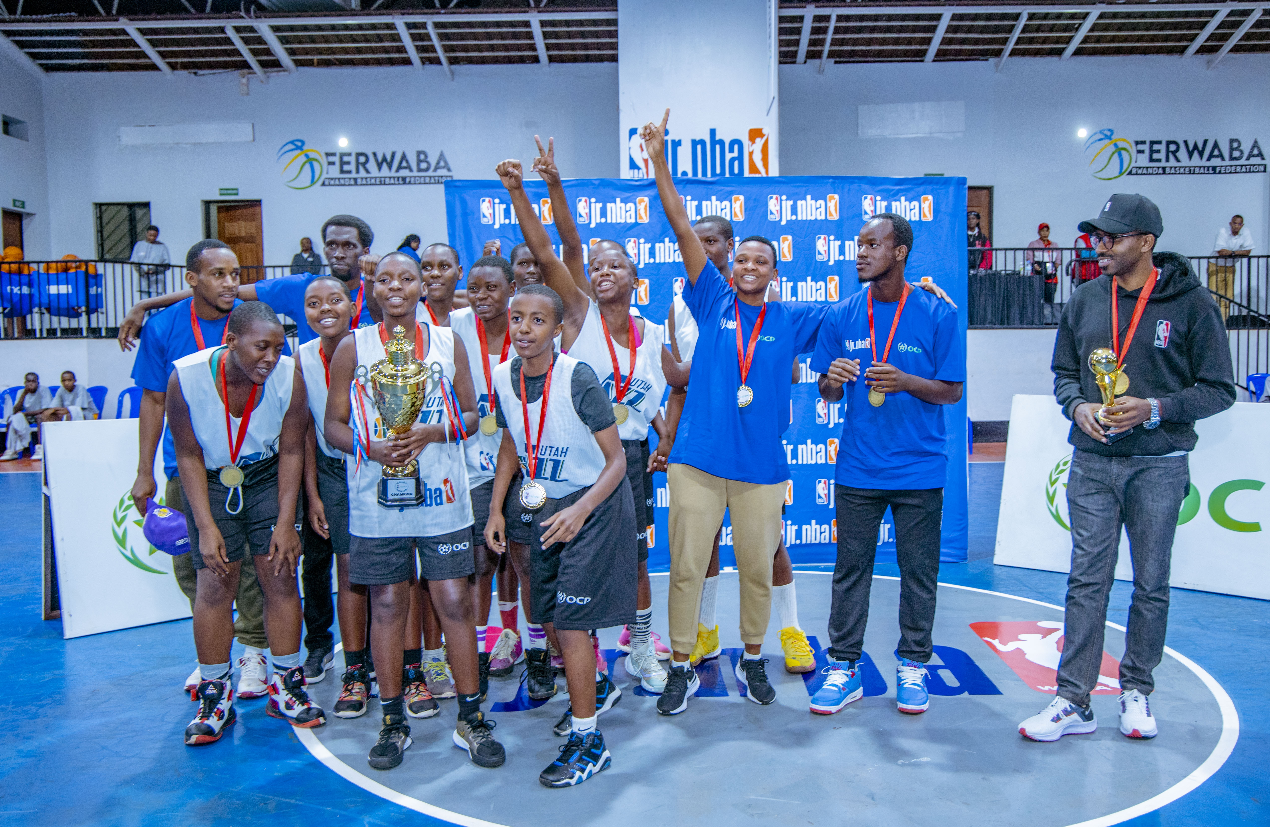 Abakobwa ba GS Marie Reine Rwaza Utah Jazz ni bo begukanye igikombe mu bakobwa