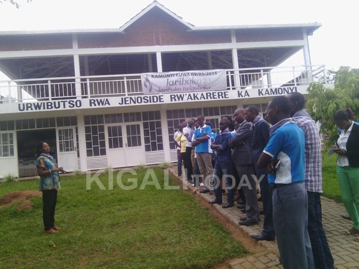 Abakozi ba Unguka Bank basobaburirwa amateka ya Jenoside yakorewe Abatutsi.
