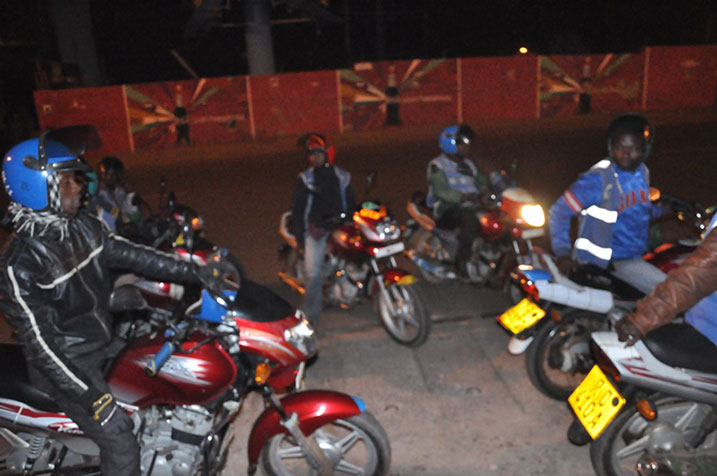 Abamotari bari biteguye gutwara uwimuye akabari cyangwa unaniwe bakamucyura.
