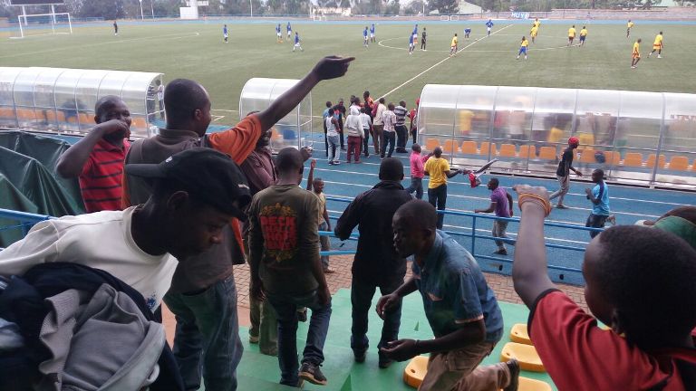 Abamotari bishimiye umukino wabahuje n'abapolisi