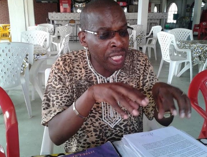 Abashinja Bicamumpaka barimo Ntakiyimana bemeza ko akoresha ikimenyane ari nacyo batishimiye cyane n'ubwo yanze kuva ku buyobozi yagiyeho muri 2003.