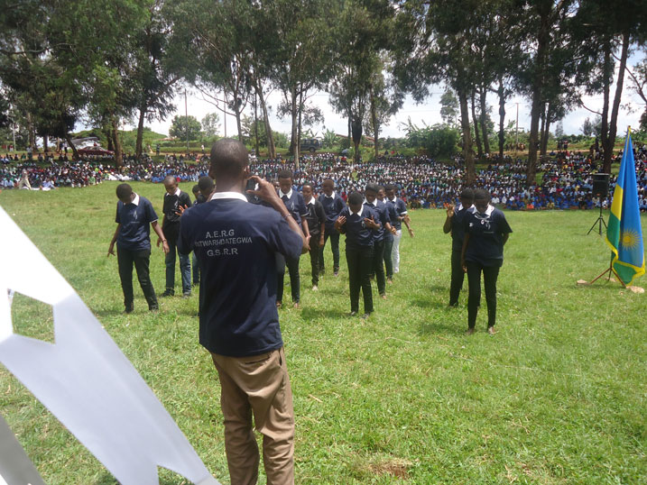 Abana biga kuri GS Remera Rukoma bakinnye agakino kerekana amateka u Rwanda rwanyuzemo.