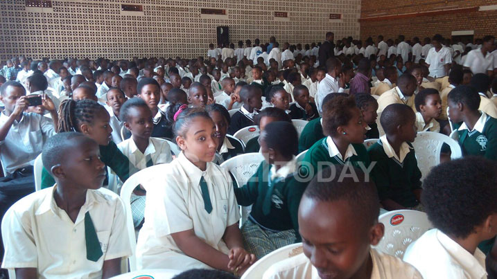 Abana biyemeje guharanira uburenganzira bwabo no kubaha ababyeyi babo.