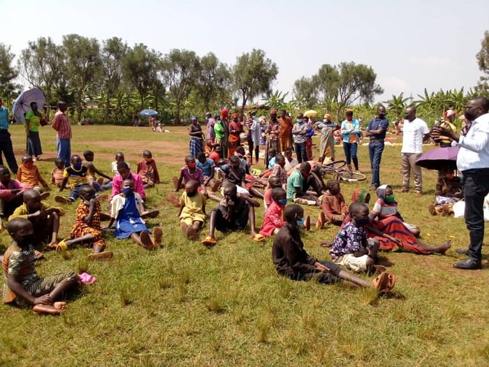 Hari abana bakomeje gufatirwa mu masoko batwaje ababyeyi cyangwa bakorera abacuruzi