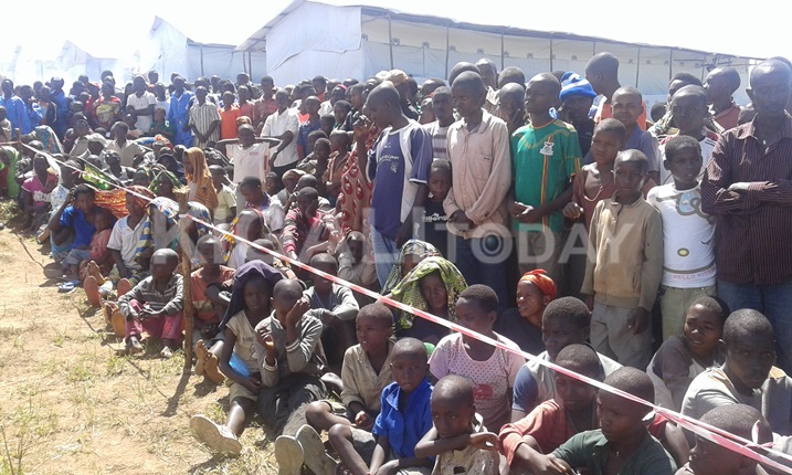 Abana barasaba gukomeza amasomo mu Rwanda.