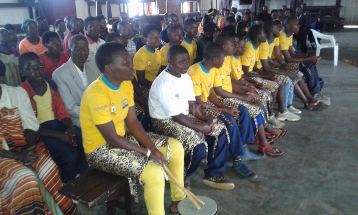 Aba bana ntibumva, ntibavuga ndetse bamwe bavutse badashoboye... ariko ku bwo kwitabwaho, bagera ubwo bavamo abantu bazi ubwenge.