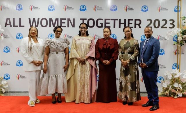 Madamu Jeannette Kagame yitabiriye amasengesho asoza igiterane ‘Abagore Twese Hamwe