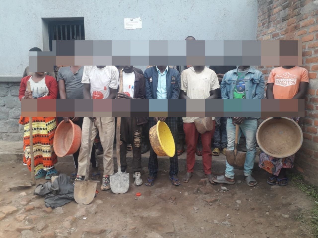 Abafashwe uko ari 68 bacukuraga mu buryo bunyuranyije n