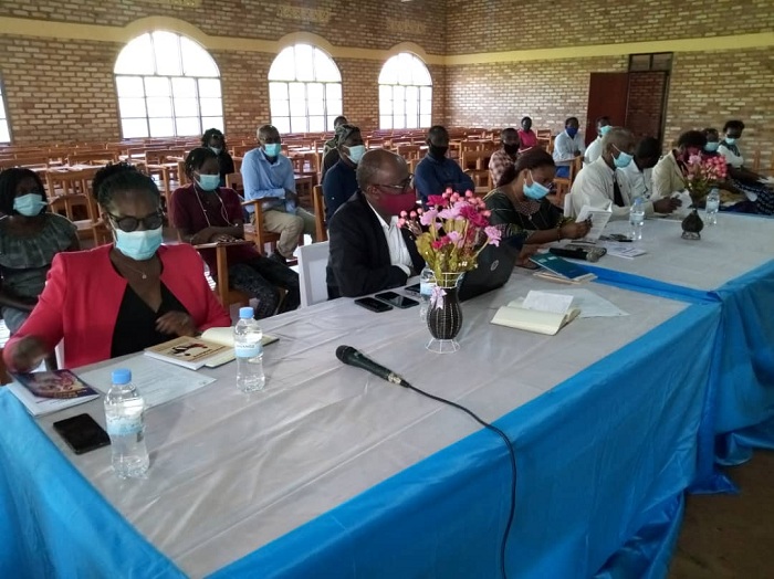 Abari bitabiriye kumva ibikubiye mu bitabo