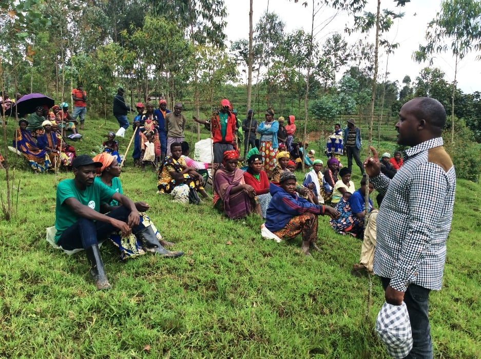 Uwihoreye yabwiye abahinzi kuba maso bagafata uwangiza ibigori byabo