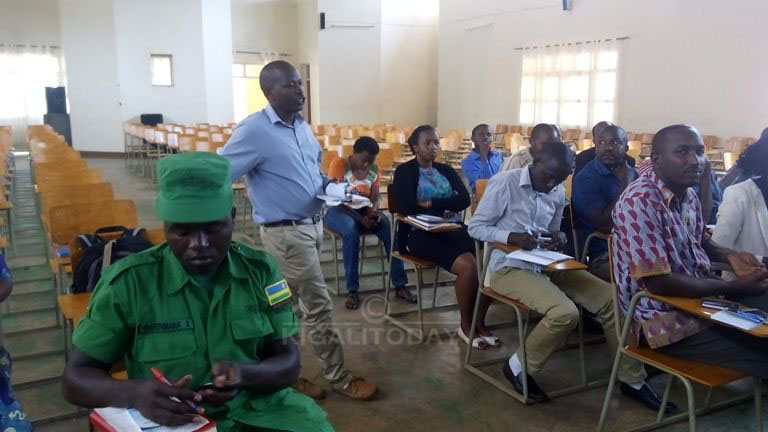 Abanyamabanga nshingwabkiorwa b'imirenge basobanura ko abanyamakuru bakunze gutangaza ibitagenda gusa 