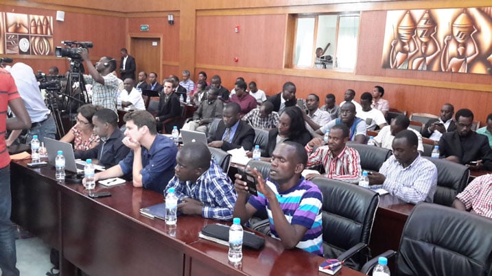 Abanyamakuru bo mu Rwanda no mu mahanga bitabiriye ikiganiro.