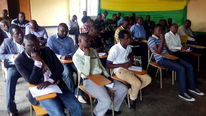 Abanyamakuru bitabiriye ikiganiro bagaragaje kutanyurwa n'ibisubizo.