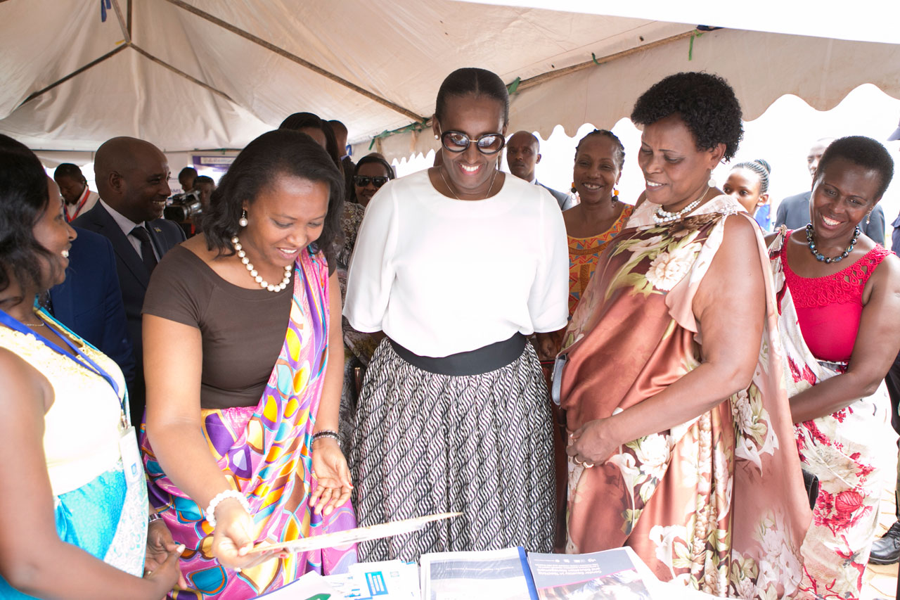 Madame Jeannette Kagame, Minsiitiri w
