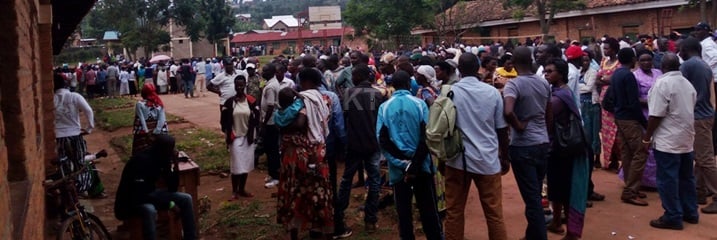 Amatora yari yitabiriwe bihagije.