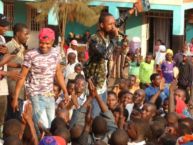 Bamwe mu baturage ba Rurindo bahawe inyigisho ku gakingirizo.