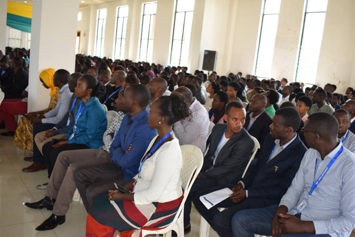 Abanyeshuri bahawe ibiganiro ku mateka y'igihugu