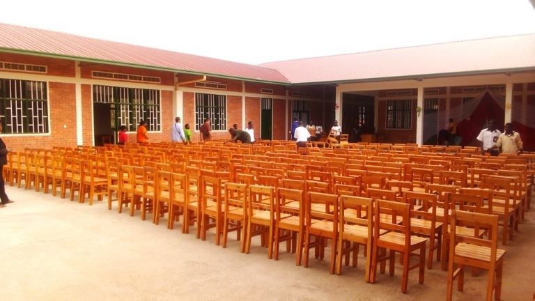 Abanyeshuri bikorera ibikoresho bikoreshwa mu ishuri bagasoza bashobora no kubigurisha 