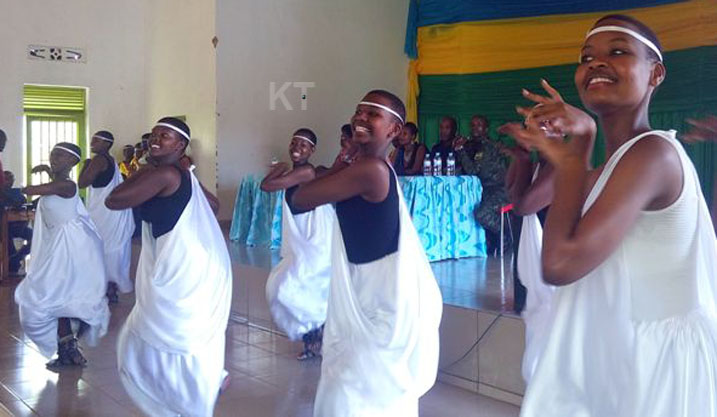 Abarimu bizihije umunsi wa Mwarimu