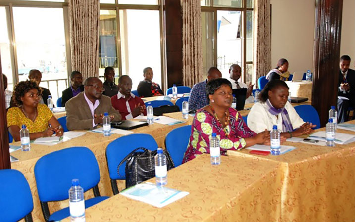 Abashinzwe abakozi mu turere ngo basigaye bemera ibyemezo n'inama za PSC. 