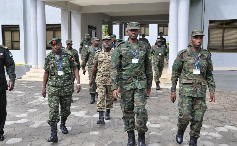 Abasilikare bo muri EAC bari kwiyungura ubumenyi mu kubungabunga amahoro