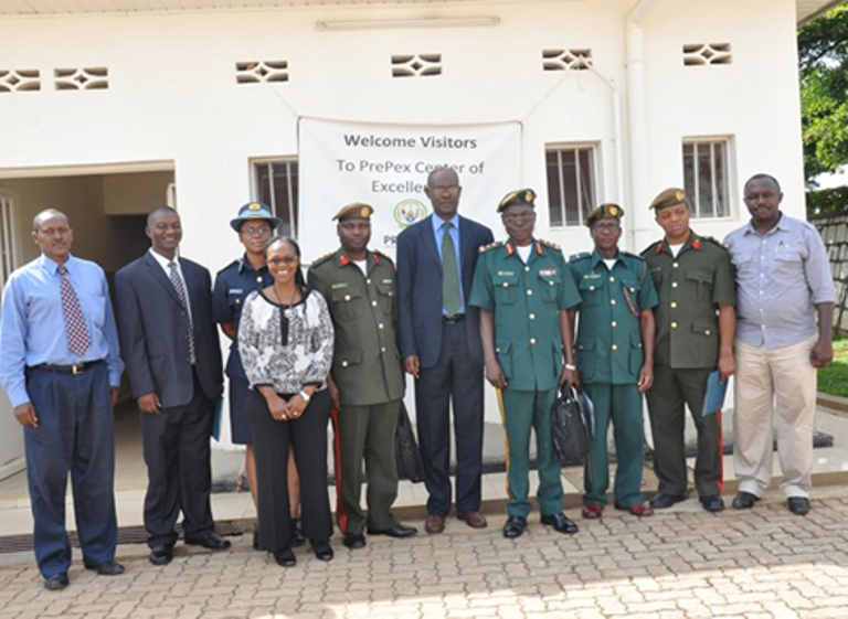 Abasirikare ba Zambiya baje kwigira ku bitaro bya Gisirikare i Kanombe uburyo bwo gusiramura hifashishijwe Prepex