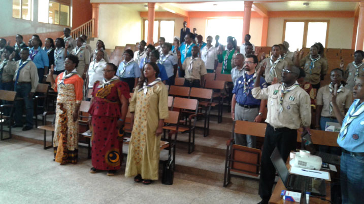 Bari kwandika igitabo gisobanura amahame yabo