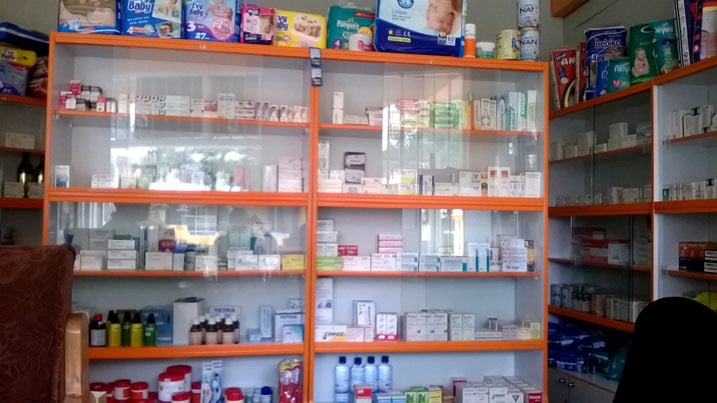 Abatanga imiti muri za farumasi bagira imbogamizi z