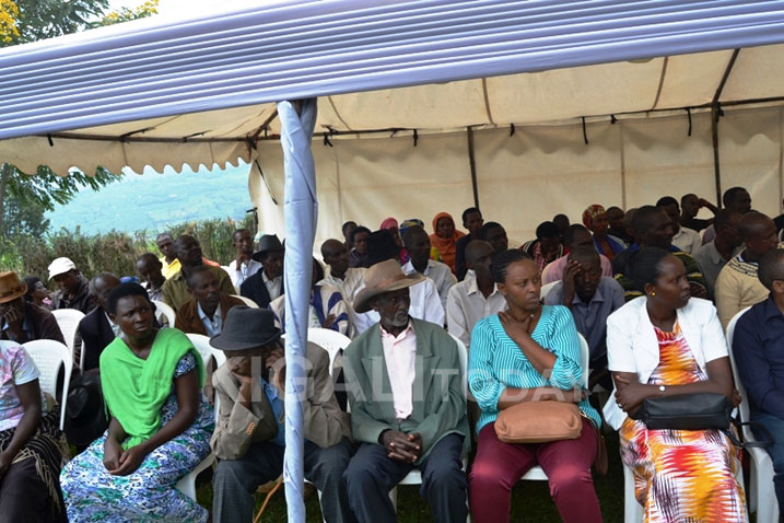 Abaturage b'Umudugudu wa Rebero basabwe gutoza abana umuco w'ubupfura.