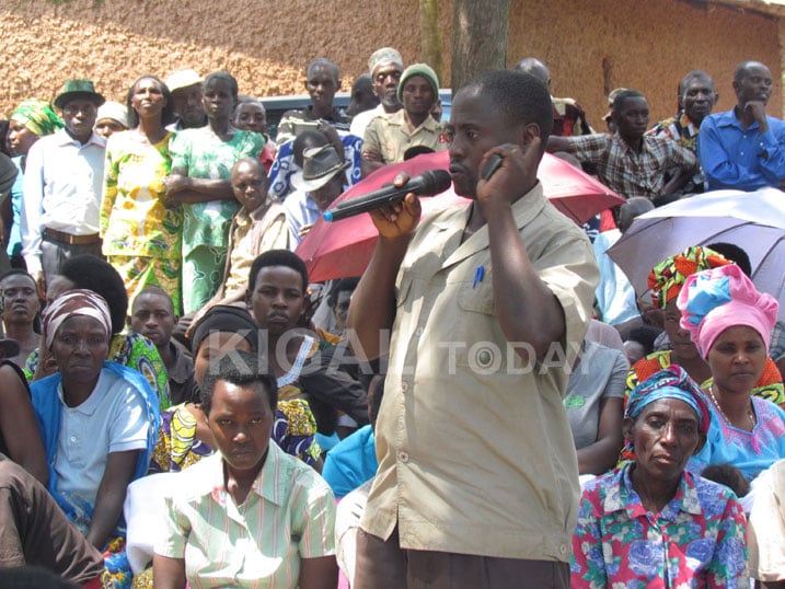 Abaturage ba Kabura ngo basanga Kagame yarakoze byinshi ariko igihe kikamubana gito ku buryo bifuza kumwongera ikindi.
