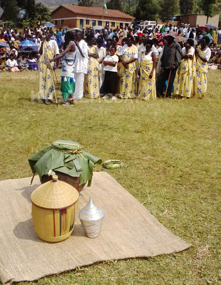 Abaturage bageze ubwo basaba Inteko Ishinga Amategeko Perezida Kagame nk