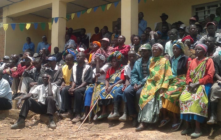 Abaturage batandukanye bo mu karere ka Burera basaba ko abunzi bahabwa insimburamubyizi kuko babafitiye akamaro gakomeye. 