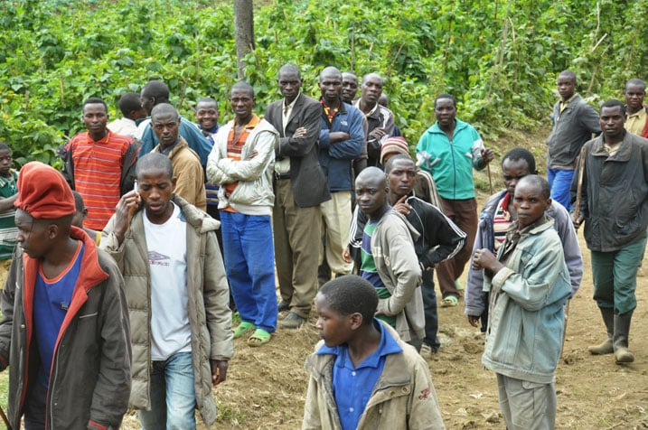 Abaturage begereye ikiyaba gihuza u Rwanda na Kongo bavuga ko bacyeneshejwe n