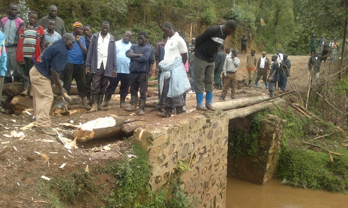 Abaturage bo mu murenge wa Cyaru basaba ko icyo kiraro cyakubakwa bundi bushya kuko gishaje.