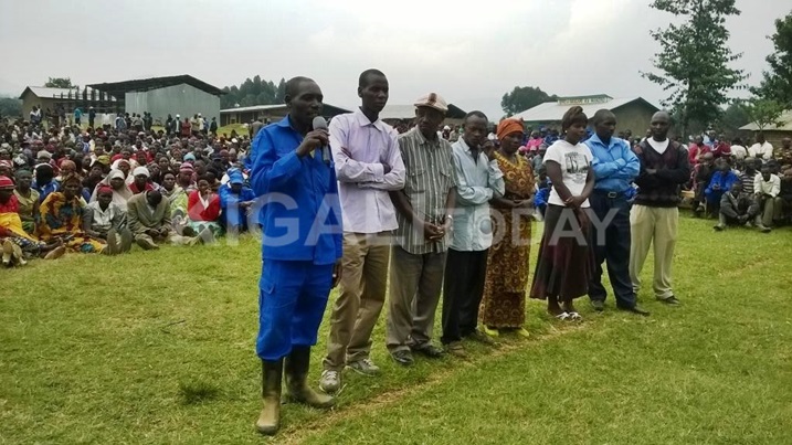 Abaturage ba Busasamana babwira abadepite ko bashaka ingingo 101 ihindurwa.