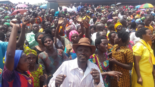 Abaturage ba Mimuli bitabiriye itangizwa ry'icyumweru cy'Irangamimerere