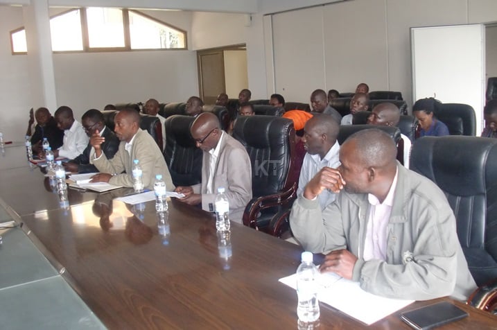 Abaturage bagejeje ikibazo cyabo mu Nteko Ishinga Amategeko, umutwe w'Abadepite.
