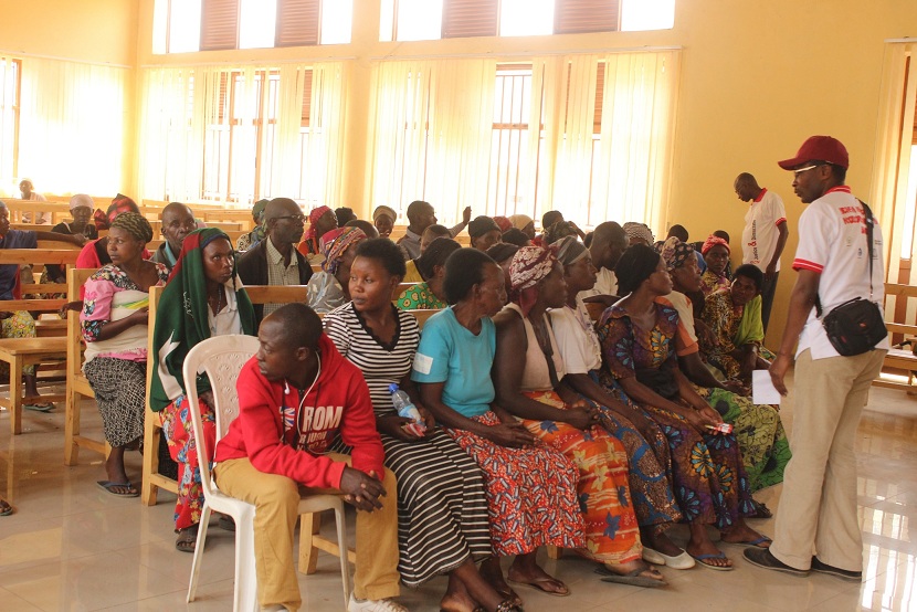Abaturage bahawe umwanya wo kubaza ibibazo byabo