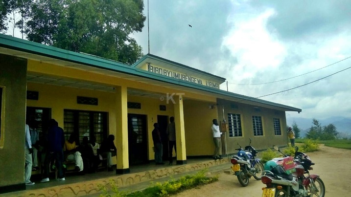 Abaturage barasaba ko babona ushinzwe irangamimerere.
