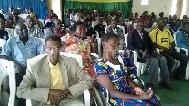 Abaturage basaba abadepite ko ntawundi bashaka uretse Perezida Kagame.