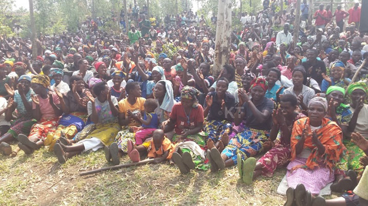Abaturage bavuga ko umuganura usigaye wizihirizwa mu tubari