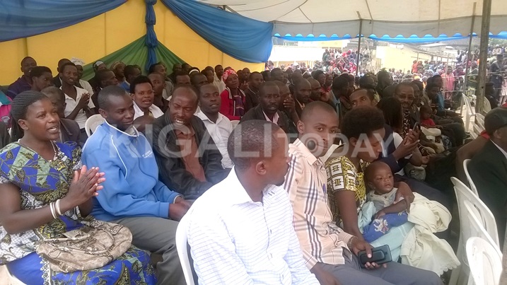 Abaturage bifuza ko Perezida Kgame akomeza kuyobora kubera iterambere yazanye mu burezi.